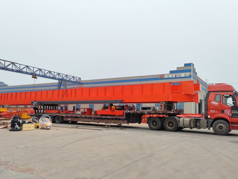 通用橋式起重機 QDXX32/5t—27.7m 制作完成，發往陜西省銅川市交付客戶使用。