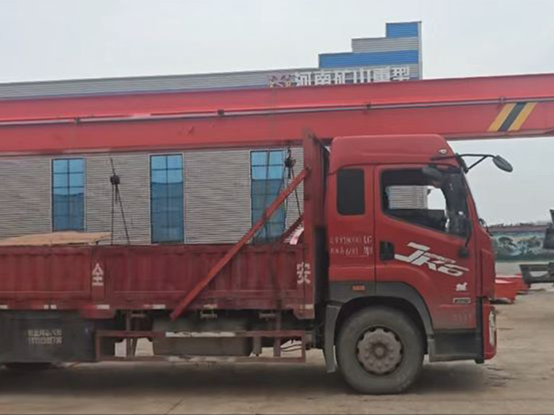 電動單梁起重機 LD3t-15.18m   LD5t-13.43m 制作完成 裝車發出